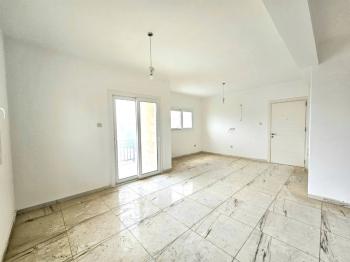 KKTC Girne Alsancak'ta Site İçerisinde Merit Hotel'lere Yakın Satılık 3+1 Daire