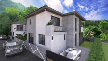 Kıbrıs Girne Alsancak'ta Milli Park Üstü Denize Yakın Site İçerisinde Satılık 4+1 Lüks Villa
