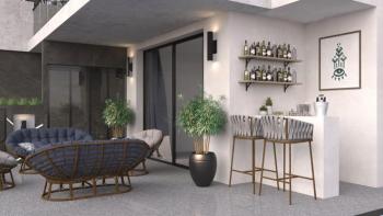 Kıbrıs Girne Alsancak'ta Milli Park Üstü Denize Yakın Site İçerisinde Satılık 4+1 Lüks Villa