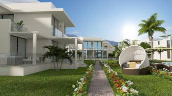 Kıbrıs Girne Esentepe Bölgesinde Deniz Manzaralı Satılık  2+1 Penthouse  Daireler 