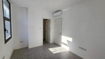 Kıbrıs, Girne Merkezde, Havuzlu bir site, Eşiyasiz 3+1 Daire