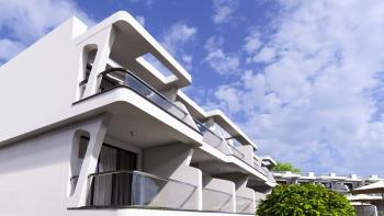 Kıbrıs Tatlısu Bölgesinde Özellikli Site İçerisinde 1+1 Satılık Daireler