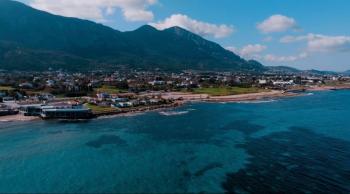 Kıbrıs Girne Karşıyaka da Satılık Denize Yürüme Mesafesinde  Taşınmaya Hazır Sitede Stüdyo Daireler