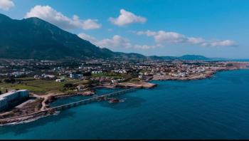 Kıbrıs Girne Karşıyaka da Satılık Denize Yürüme Mesafesinde  Taşınmaya Hazır Sitede Stüdyo Daireler