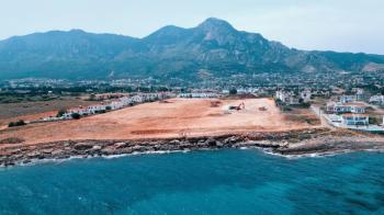 Kıbrıs Girne Karşıyaka da Satılık Denize Yürüme Mesafesinde  Taşınmaya Hazır Sitede Stüdyo Daireler