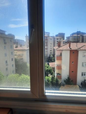 Hemen taşinilmaya hazir, Süreyya Paşa Marmaray'a 5 dakika 3+1 satilik  firsat daire.