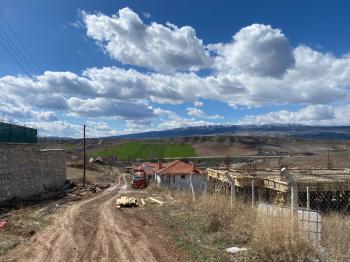 GÜVENAY - ÇORUM SARMAŞA MEVKİİ 519 M² SATILIK VİLLA ARSASI