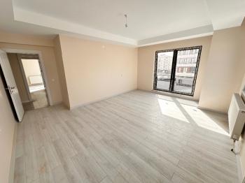 GÜVENAY - ÇORUM İLHAN GÜREL CADDESİ ARABİCA ARKASI 4+1 SIFIR DAİRELER