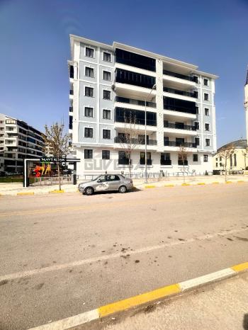 GÜVENAY - ÇORUM İLHAN GÜREL CADDESİ ARKASI 4+1 SIFIR DAİRELER