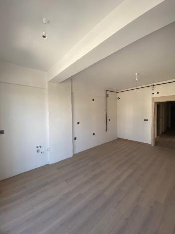 GÜVENAY - ÇORUM  BUHARA ÖZEL HASTANE KARŞISI ANA CADDE ÜZERİ SIFIR 3+1