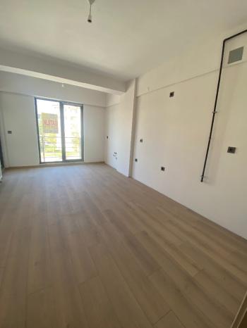 GÜVENAY - ÇORUM  BUHARA ÖZEL HASTANE KARŞISI ANA CADDE ÜZERİ SIFIR 3+1