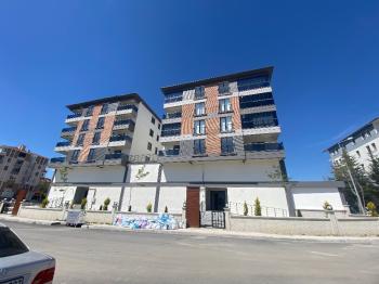 GÜVENAY - ÇORUM  BUHARA ÖZEL HASTANE KARŞISI ANA CADDE ÜZERİ SIFIR 3+1