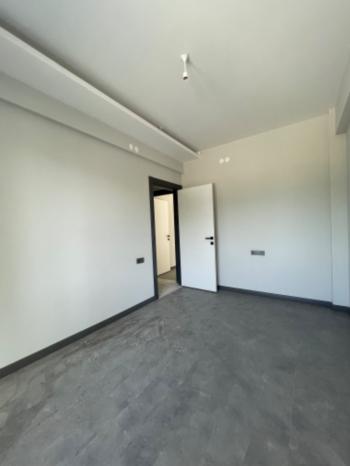 GÜVENAY – ÇORUM KARAKEÇİLİ MAH. TAVUKLUK'TA SIFIR 4+1 KİRALIK DAİRE