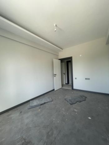 GÜVENAY – ÇORUM KARAKEÇİLİ MAH. TAVUKLUK'TA SIFIR 4+1 KİRALIK DAİRE