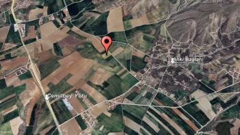 GÜVENAY - ÇORUM ALİKİ BAĞLARI YAKINI 8,692M² SATILIK TARLA 