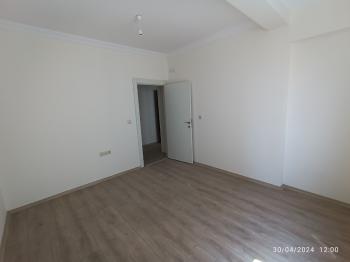 GÜVENAY - ÇORUM EKİN CADDESİ ÜZERİNDE SATILIK 3+1 DAİRE