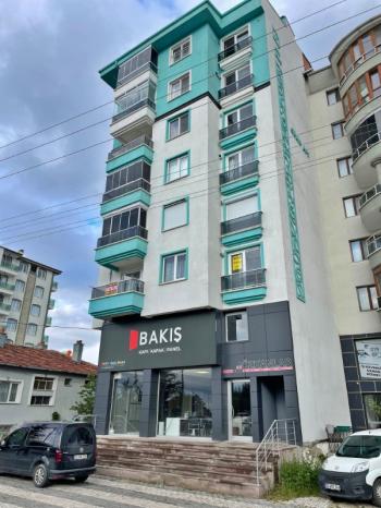 AFYON ÜÇOK EMLAKTAN SAHİPATA MAH DA SATILIK SIFIR AYARINDA 3+1 DAİRE