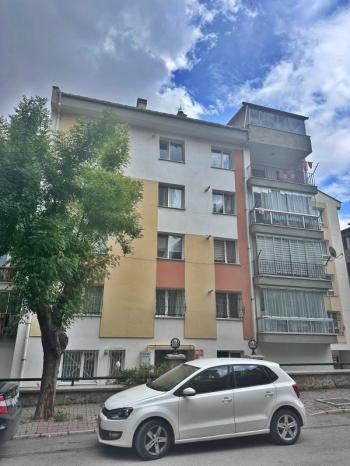 AFYON ÜÇOK EMLAKTAN ÖRNEKEVLER MAH DA SATILIK DUBLEKS DAİRE