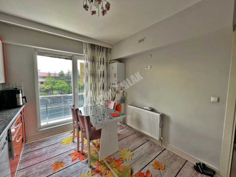 AFYON ÜÇOK EMLAKTAN SAHİPATA MAH DA SATILIK SIFIR AYARINDA 3+1 DAİRE
