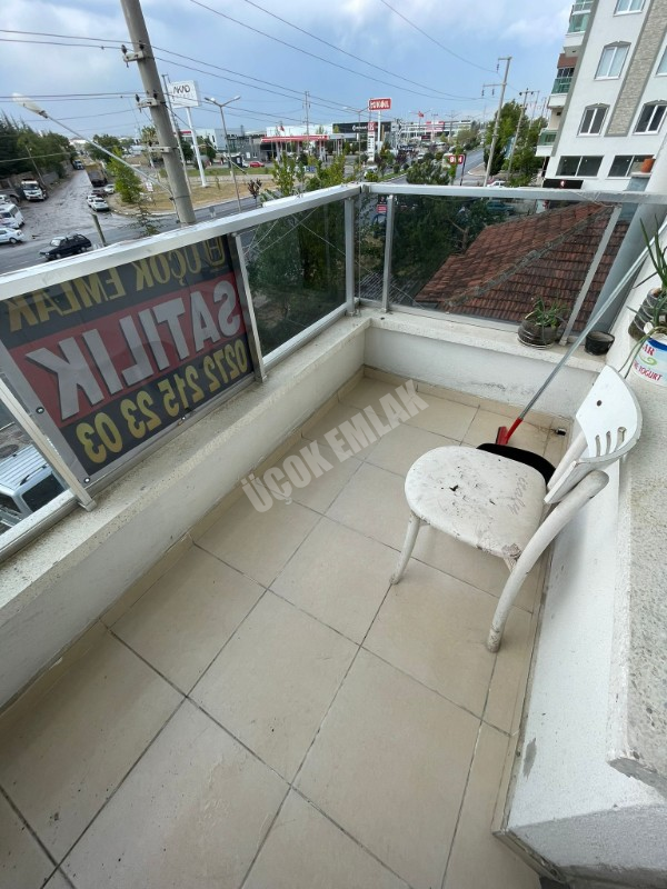 AFYON ÜÇOK EMLAKTAN SAHİPATA MAH DA SATILIK SIFIR AYARINDA 3+1 DAİRE