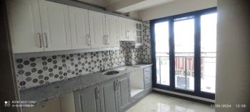 Antre Emlak'tan Satılık  Bahçelievler'de Bozyaka Hastanessi Yakını Doğalgazlı,Asansörlü 2+1 Köşe Sıfır Daire