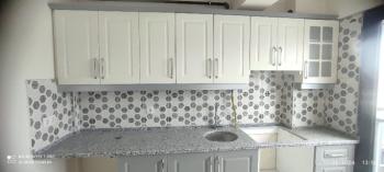 Antre Emlak'tan Satılık  Bahçelievler'de Bozyaka Hastanessi Yakını Doğalgazlı,Asansörlü 2+1 Köşe Sıfır Daire