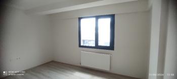 Antre Emlak'tan Satılık  Bahçelievler'de Bozyaka Hastanessi Yakını Doğalgazlı,Asansörlü 2+1 Köşe Sıfır Daire