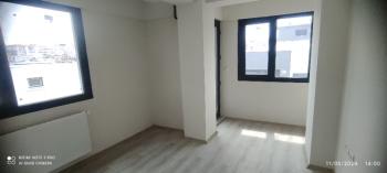 Antre Emlak'tan Satılık  Bahçelievler'de Bozyaka Hastanessi Yakını Doğalgazlı,Asansörlü 2+1 Köşe Sıfır Daire