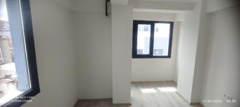 Antre Emlak'tan Satılık  Bahçelievler'de Bozyaka Hastanessi Yakını Doğalgazlı,Asansörlü 2+1 Köşe Sıfır Daire