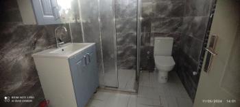 Antre Emlak'tan Satılık  Bahçelievler'de Bozyaka Hastanessi Yakını Doğalgazlı,Asansörlü 2+1 Köşe Sıfır Daire