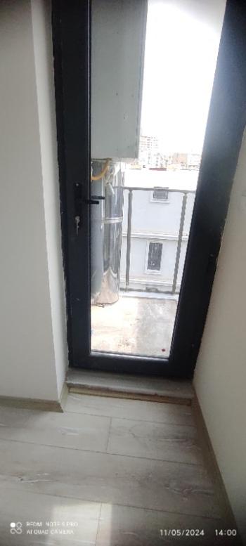 Antre Emlak'tan Satılık  Bahçelievler'de Bozyaka Hastanessi Yakını Doğalgazlı,Asansörlü 2+1 Köşe Sıfır Daire