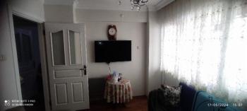 Antre Emlak'tan Satılık Bahçelievler'de Hastane Yanı  3+1,120 M2 Doğalgazlı Bakımlı Arakat Daire