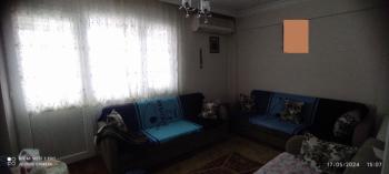 Antre Emlak'tan Satılık Bahçelievler'de Hastane Yanı  3+1,120 M2 Doğalgazlı Bakımlı Arakat Daire