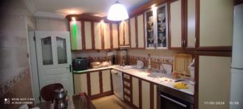 Antre Emlak'tan Satılık Bahçelievler'de Hastane Yanı  3+1,120 M2 Doğalgazlı Bakımlı Arakat Daire