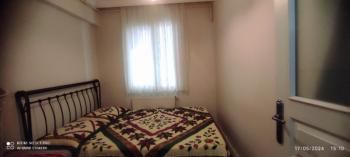 Antre Emlak'tan Satılık Bahçelievler'de Hastane Yanı  3+1,120 M2 Doğalgazlı Bakımlı Arakat Daire