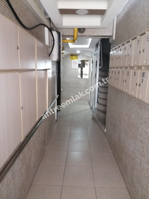 Antre Emlak'tan Satılık Bahçelievler'de Hastane Karşısı 3+1,Asansörlü 130 M2 Daire