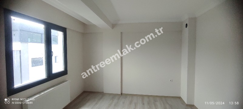 Antre Emlak'tan Satılık  Bahçelievler'de Bozyaka Hastanessi Yakını Doğalgazlı,Asansörlü 2+1 Köşe Sıfır Daire