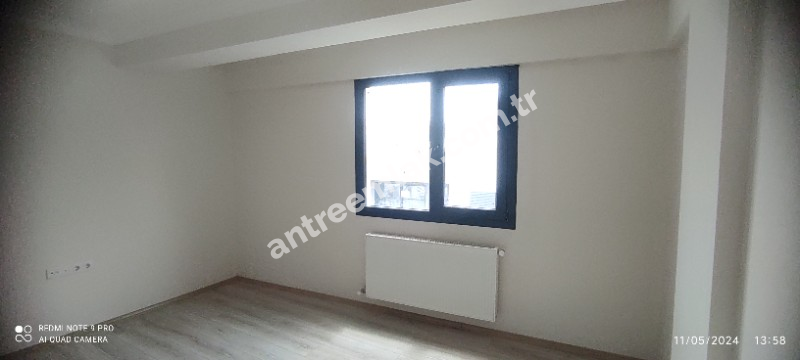 Antre Emlak'tan Satılık  Bahçelievler'de Bozyaka Hastanessi Yakını Doğalgazlı,Asansörlü 2+1 Köşe Sıfır Daire