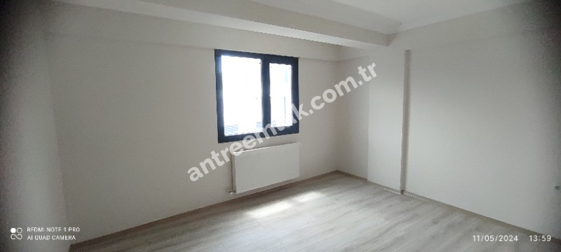 Antre Emlak'tan Satılık  Bahçelievler'de Bozyaka Hastanessi Yakını Doğalgazlı,Asansörlü 2+1 Köşe Sıfır Daire