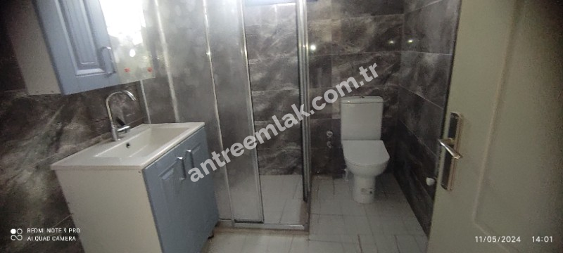 Antre Emlak'tan Satılık  Bahçelievler'de Bozyaka Hastanessi Yakını Doğalgazlı,Asansörlü 2+1 Köşe Sıfır Daire