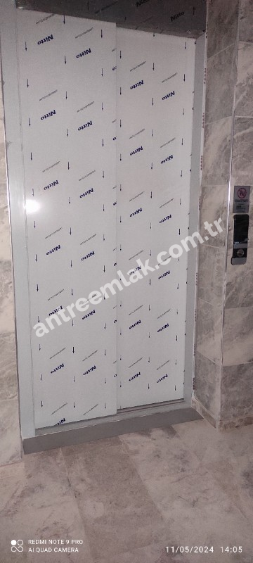 Antre Emlak'tan Satılık  Bahçelievler'de Bozyaka Hastanessi Yakını Doğalgazlı,Asansörlü 2+1 Köşe Sıfır Daire