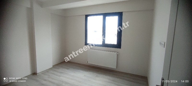 Antre Emlak'tan Satılık  Bahçelievler'de Bozyaka Hastanessi Yakını Doğalgazlı,Asansörlü 2+1 Köşe Sıfır Daire