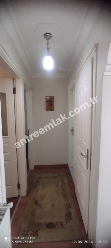 Antre Emlak'tan Satılık Bahçelievler'de Hastane Yanı  3+1,120 M2 Doğalgazlı Bakımlı Arakat Daire