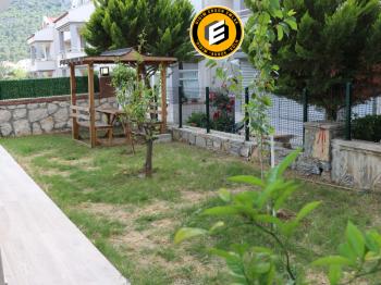 Didim  Akbükte  4+1 Müstakil Girişli Yüzme Havuzlu Satılık Villa            (EK :1032 )