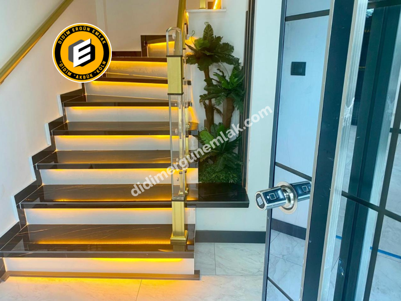Didim çamlık mahallesin de 4+1 ayrı mutfak ultra lüks villa (ek : 835 )