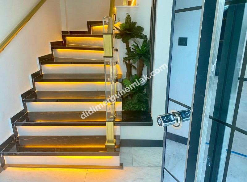 Didim çamlık mahallesin de 4+1 ayrı mutfak ultra lüks villa (ek : 835 )