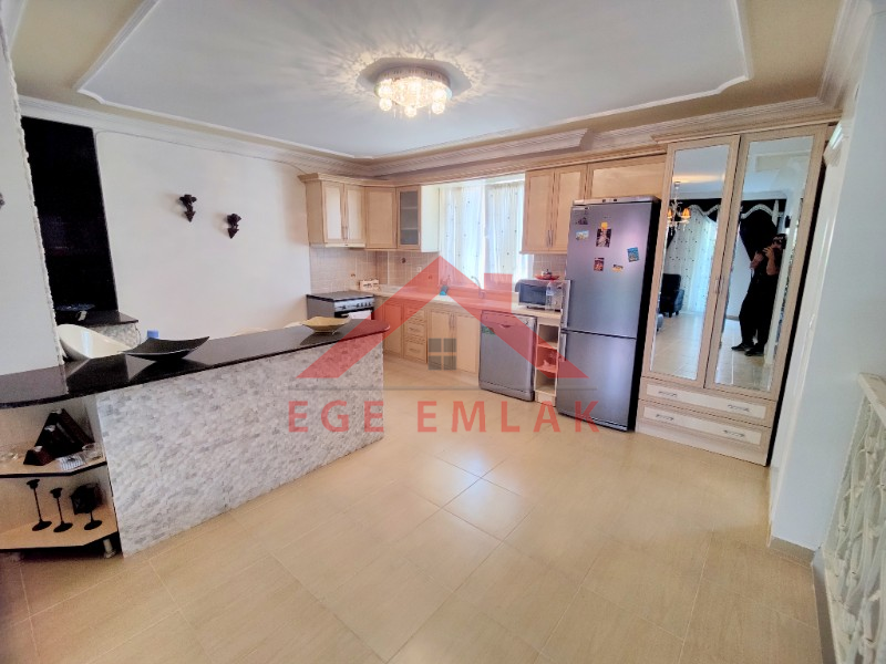 Denize Sıfır Sitede Kiralık 2+1
