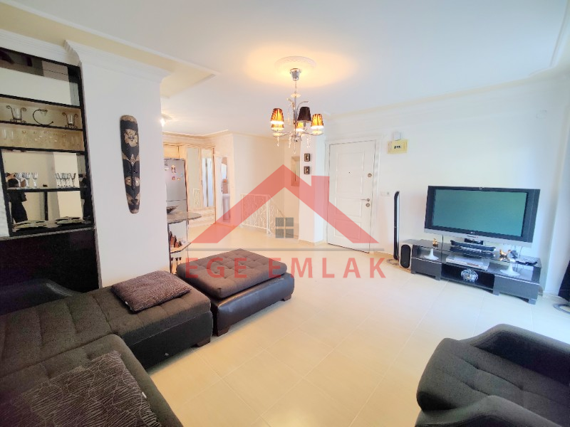 Denize Sıfır Sitede Kiralık 2+1