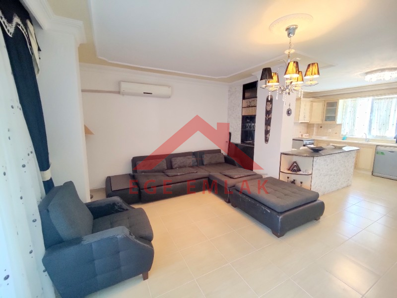 Denize Sıfır Sitede Kiralık 2+1