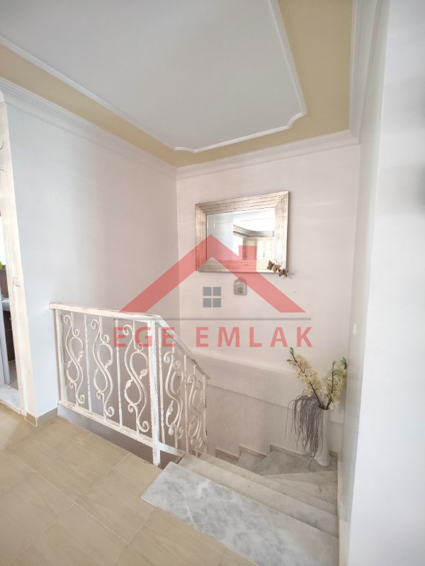 Denize Sıfır Sitede Kiralık 2+1